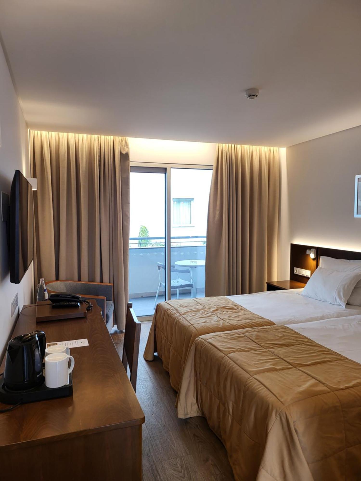 קאניקו Hotel Roca Mar מראה חיצוני תמונה