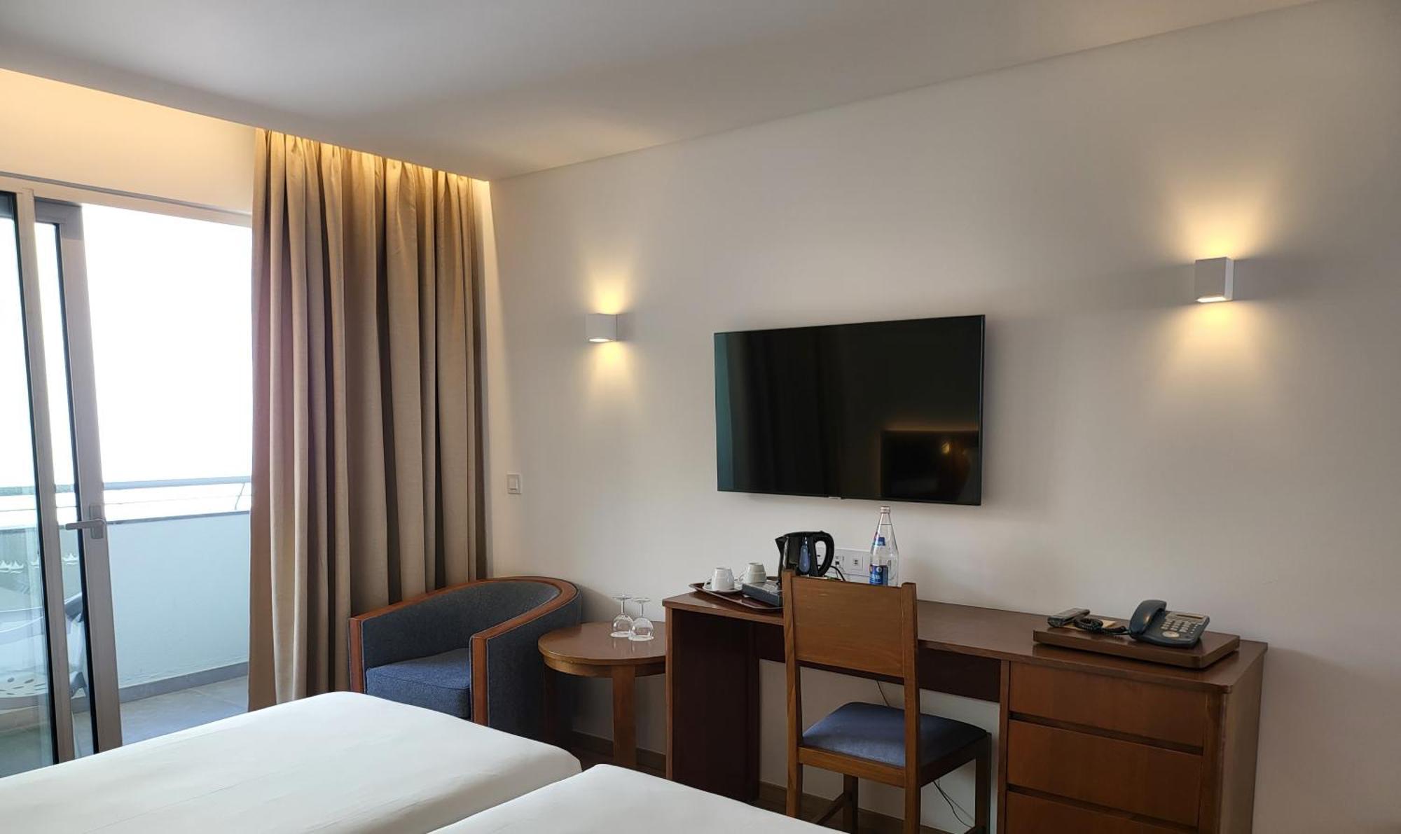 קאניקו Hotel Roca Mar מראה חיצוני תמונה