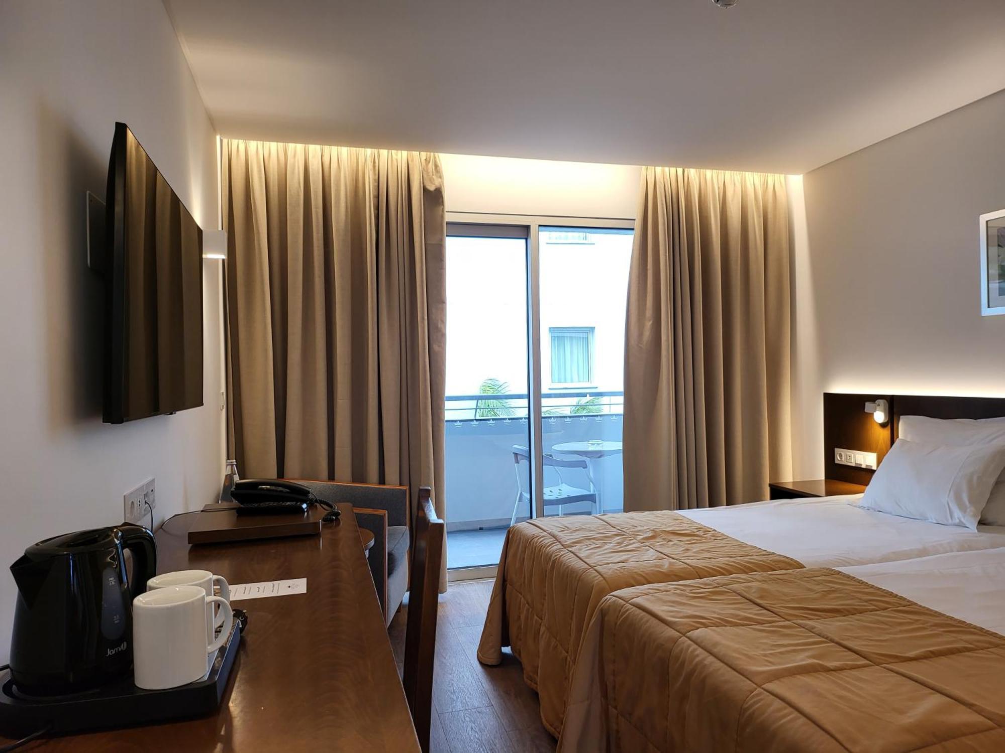 קאניקו Hotel Roca Mar מראה חיצוני תמונה
